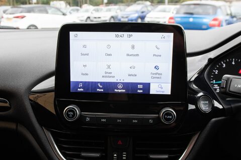 Ford Fiesta TITANIUM 26