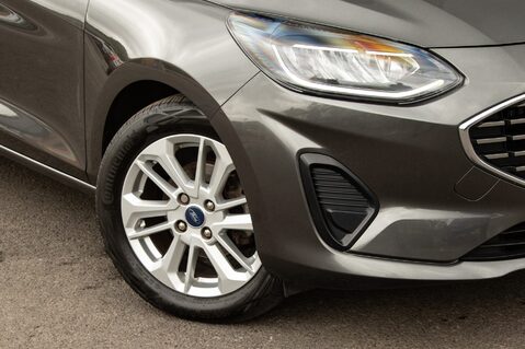 Ford Fiesta TITANIUM 11
