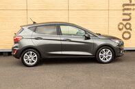Ford Fiesta TITANIUM 12