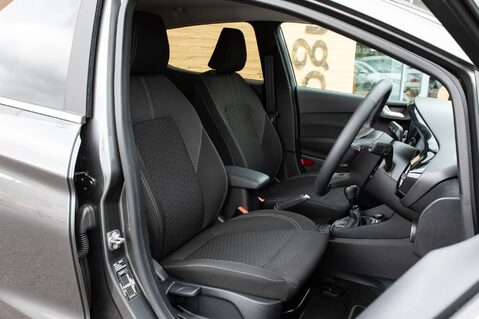Ford Fiesta TITANIUM 29