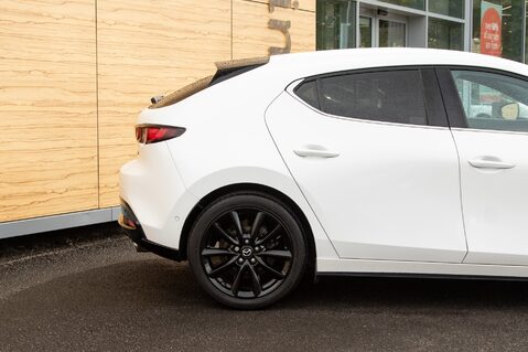 Mazda 3 GT SPORT TECH MHEV 7