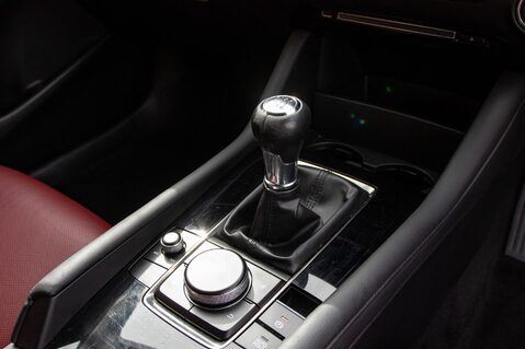 Mazda 3 GT SPORT TECH MHEV 31