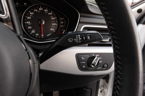 Audi A4 TFSI SPORT 18