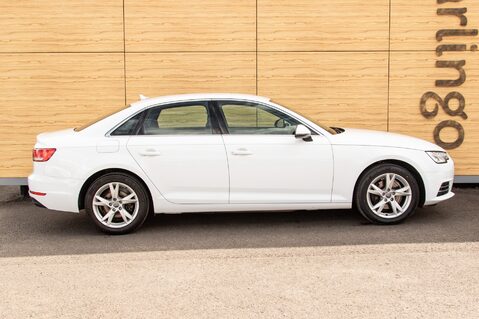 Audi A4 TFSI SPORT 12