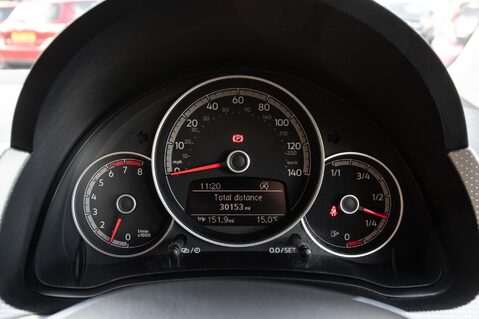 Volkswagen Up HIGH UP TSI BLUEMOTION TECHNOLOGY 15