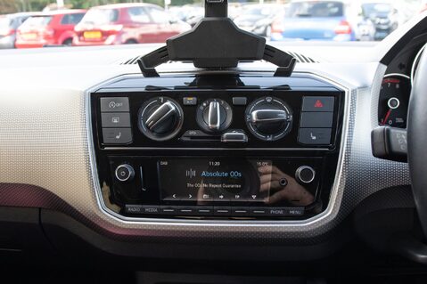 Volkswagen Up HIGH UP TSI BLUEMOTION TECHNOLOGY 22