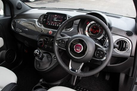 Fiat 500 DOLCEVITA MHEV