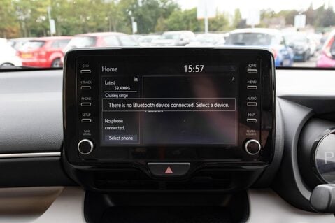 Toyota Yaris EXCEL FHEV 23