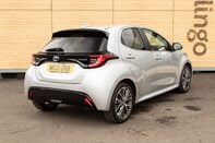 Toyota Yaris EXCEL FHEV 2