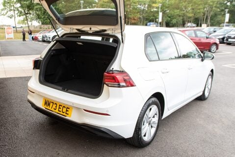 Volkswagen Golf LIFE TSI 39