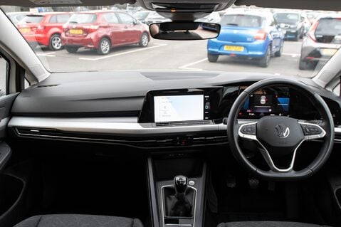 Volkswagen Golf LIFE TSI 3
