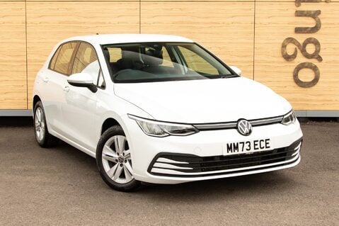 Volkswagen Golf LIFE TSI 1