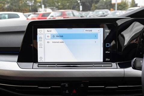 Volkswagen Golf LIFE TSI 26