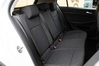 Volkswagen Golf LIFE TSI 38