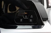 Volkswagen Golf LIFE TSI 16