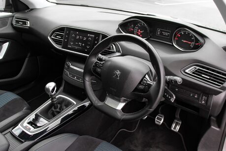Peugeot 308 PURETECH S/S TECH EDITION