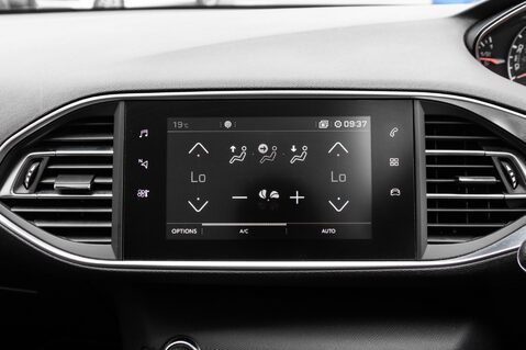 Peugeot 308 PURETECH S/S TECH EDITION 24