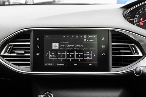 Peugeot 308 PURETECH S/S TECH EDITION 22