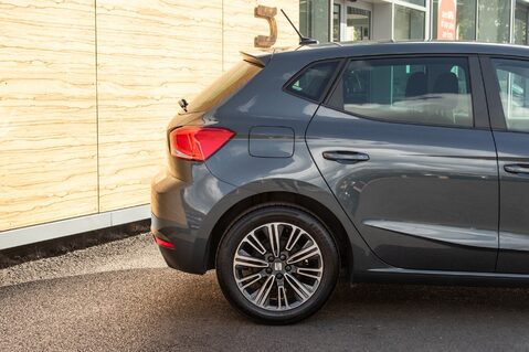 SEAT Ibiza TSI SE EDITION 7