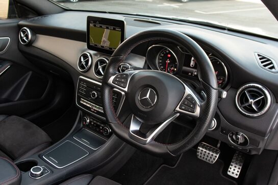 Mercedes-Benz CLA Class CLA 220 D AMG LINE