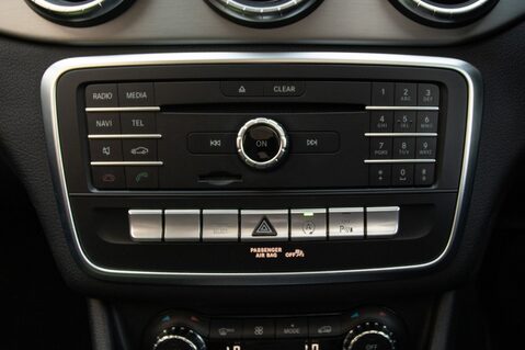 Mercedes-Benz CLA Class CLA 220 D AMG LINE 33