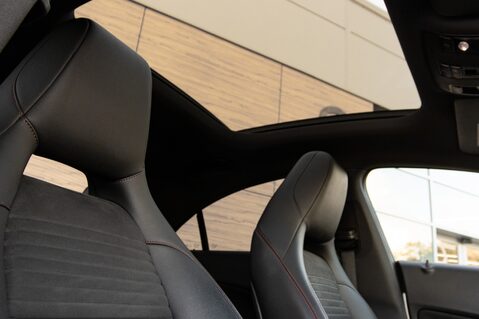 Mercedes-Benz CLA Class CLA 220 D AMG LINE 30