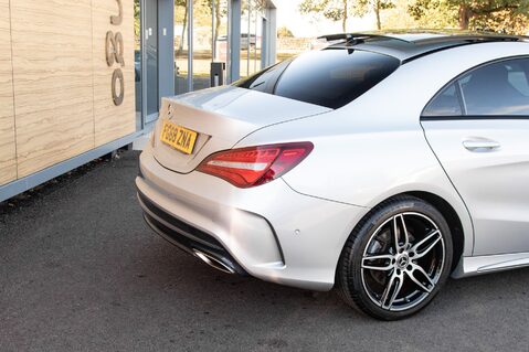 Mercedes-Benz CLA Class CLA 220 D AMG LINE 8