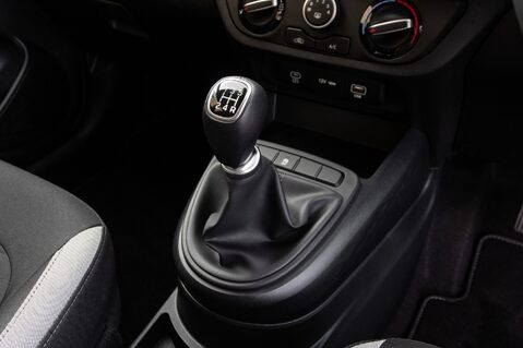 Hyundai i10 ADVANCE 30