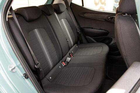 Hyundai i10 ADVANCE 32