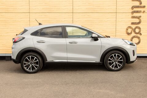 Ford Puma TITANIUM MHEV 12