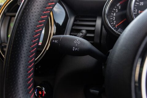 Mini Hatch COOPER SPORT 17
