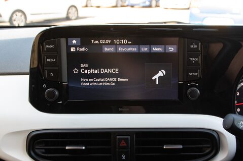 Hyundai i10 MPI PREMIUM 22