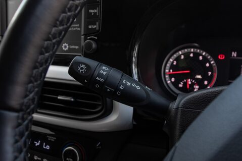 Hyundai i10 MPI PREMIUM 17