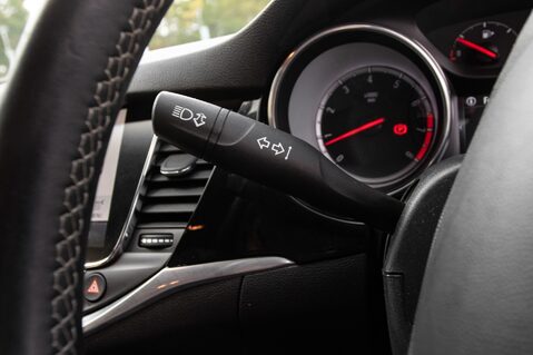 Vauxhall Astra ELITE NAV 17