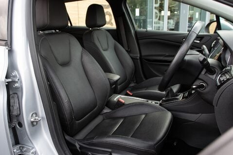 Vauxhall Astra ELITE NAV 29
