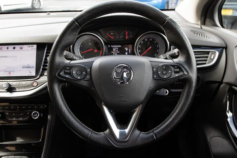 Vauxhall Astra ELITE NAV 21