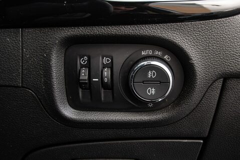 Vauxhall Astra ELITE NAV 16