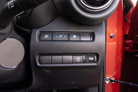 Nissan Juke DIG-T TEKNA DCT 16