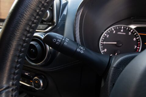 Nissan Juke DIG-T TEKNA DCT 17