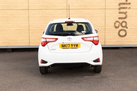 Toyota Yaris VVT-I ICON TECH 6