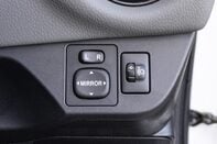 Toyota Yaris VVT-I ICON TECH 16