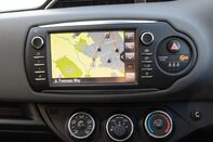 Toyota Yaris VVT-I ICON TECH 26