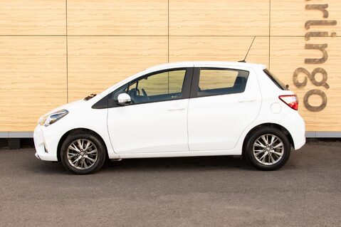 Toyota Yaris VVT-I ICON TECH 13