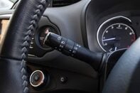 Toyota Yaris VVT-I ICON TECH 17