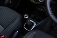 Toyota Yaris VVT-I ICON TECH 29