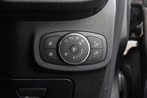 Ford Fiesta ST-LINE X EDITION MHEV 16