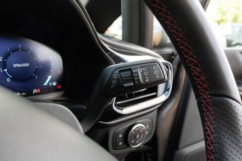 Ford Fiesta ST-LINE X EDITION MHEV 18