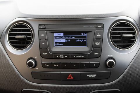 Hyundai i10 S 25