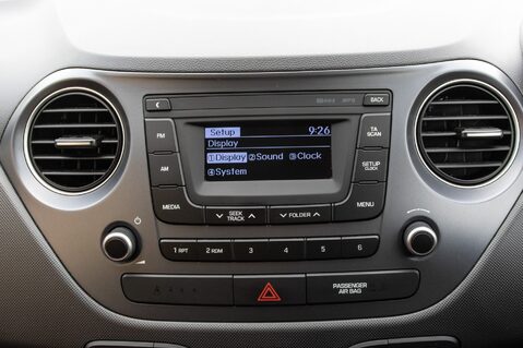 Hyundai i10 S 24