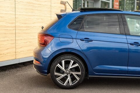 Volkswagen Polo R-LINE TSI 7